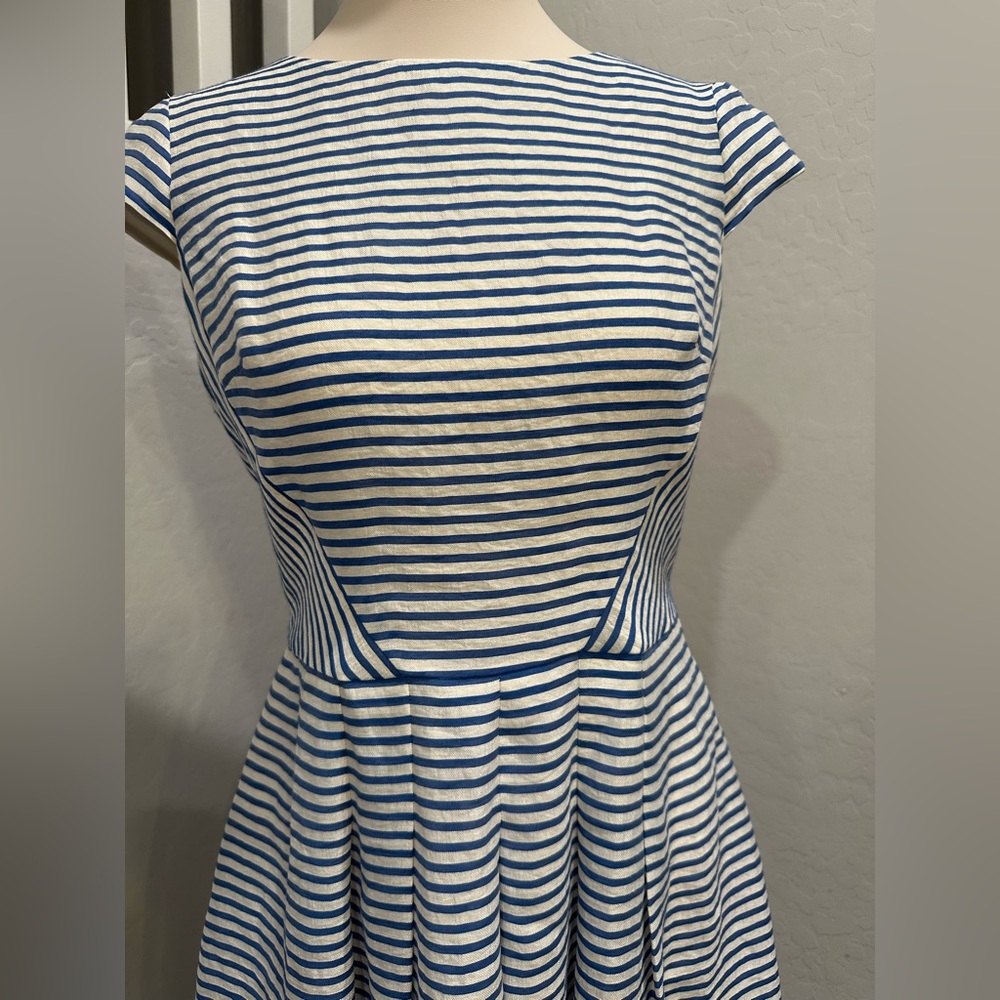 Anne Klein Cream and Blue Garment - Picture 4 of 7